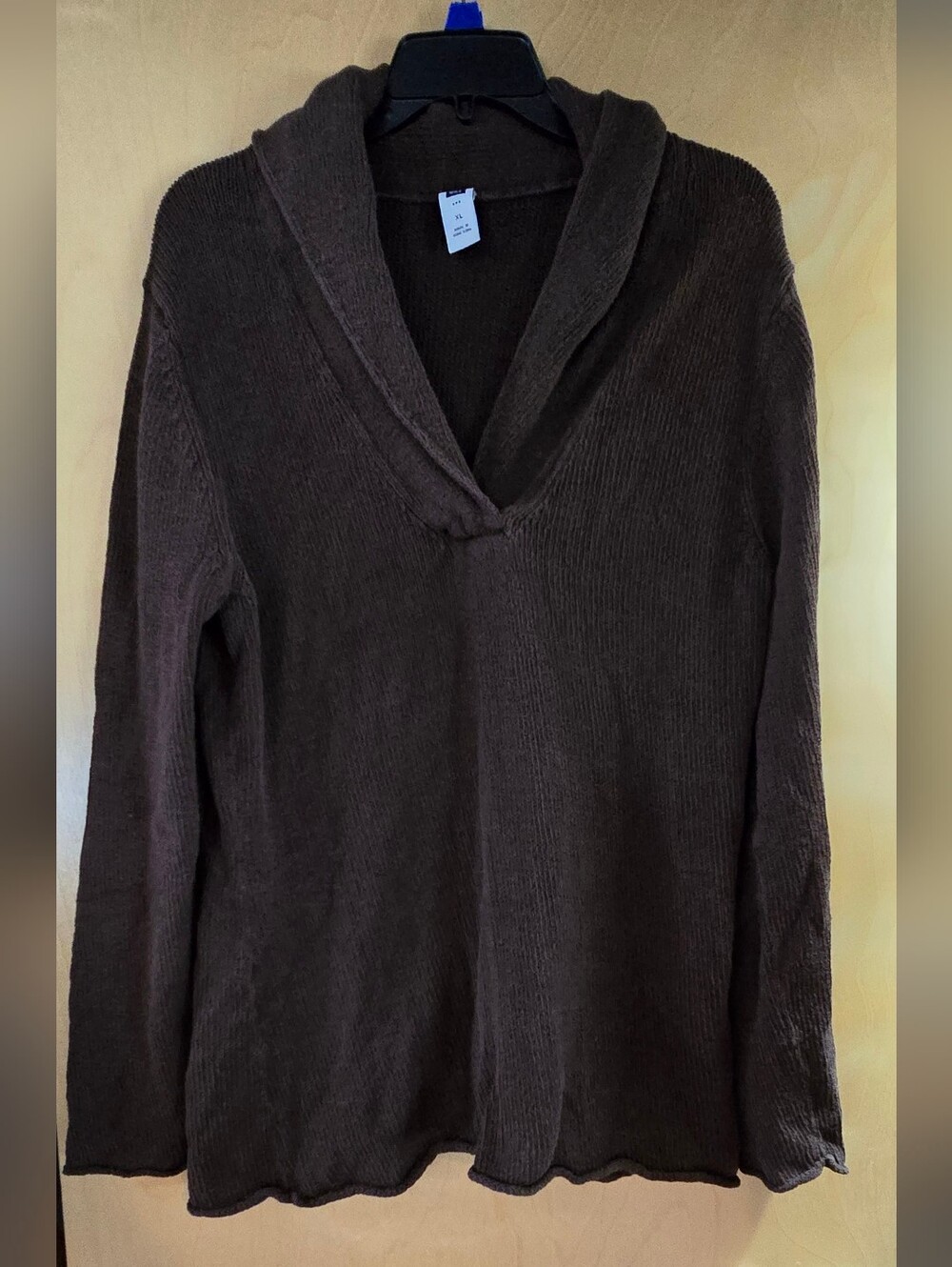 Women’s Gap Long Sleeve V-Neck Sweater - Chocolate Brown